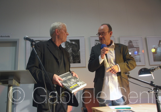 16.12. 2014 - jW Ladengalerie - Lange Nacht der DDR Literatur, dabei Rolf Becker.