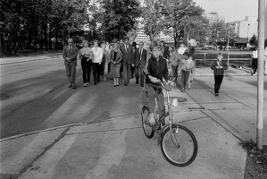 1989 Ministerin für Volksbildung der DDR, Margot Honecker zu Gast in einem Berliner Kindergarten