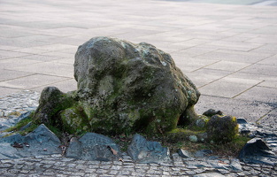 07.02.2025 Berlin Marzahn – Skulptur von Ingeborg Hunzinger