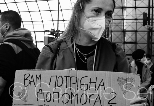 29.04.2022 Berliner Hauptbahnhof – S115 im Buch:"Die Heimat zu verlassen".